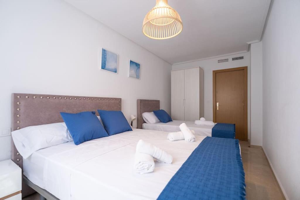 Amplio Apartamento 2 Dormitorios Cerca De La Playa 阿利坎特 外观 照片