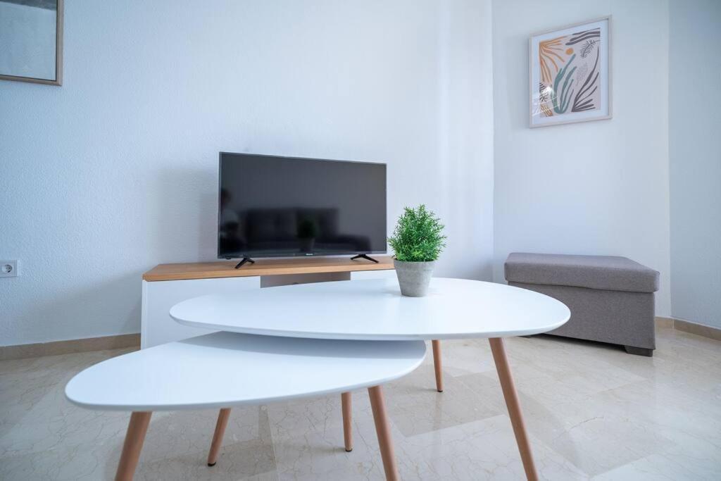 Amplio Apartamento 2 Dormitorios Cerca De La Playa 阿利坎特 外观 照片