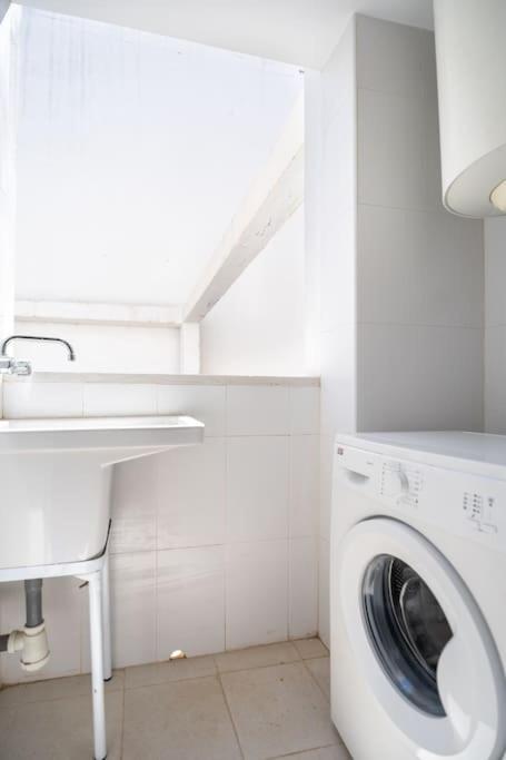 Amplio Apartamento 2 Dormitorios Cerca De La Playa 阿利坎特 外观 照片